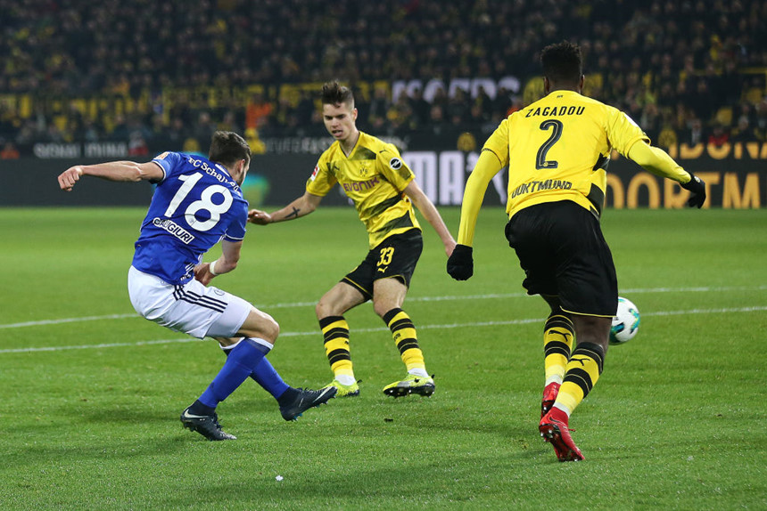 Dẫn trước 4-0, Dortmund vẫn bị cầm hòa 4-4 khó tin